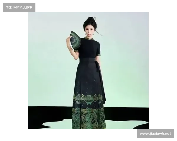 筱衫:从传统到现代的时尚演绎,如何在时光中焕发个人独特魅力 筱衫:从传统到现代的时尚演绎,如何在时光中焕发个人独特魅力